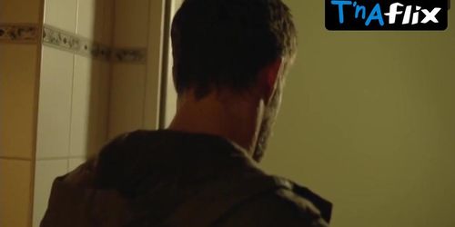 Aylin Tezel Breasts Scene  in Die Informantin