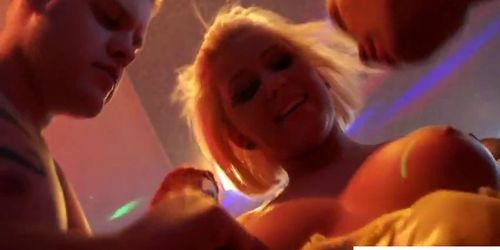 Euro stunners blowing dicks at amateur party